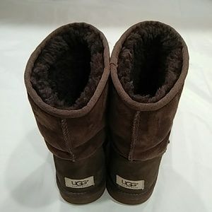 Brown Uggs